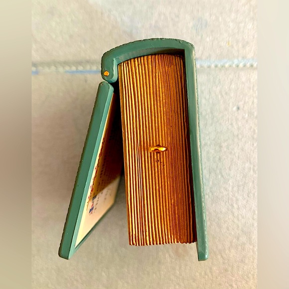 Hallmark Keepsake Hey Diddle Diddle 1994 Collector’s Ornament - Picture 7 of 11